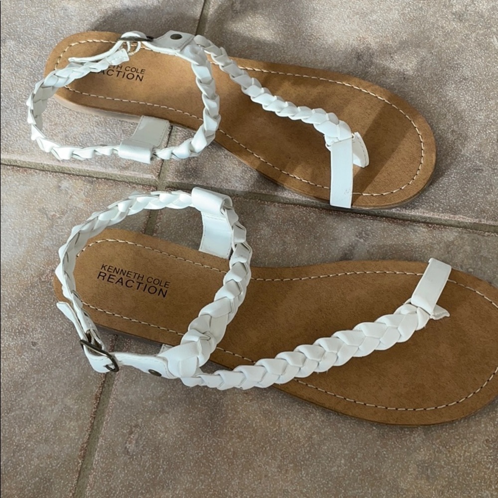 Kenneth Cole Reaction White Strappy Sandals